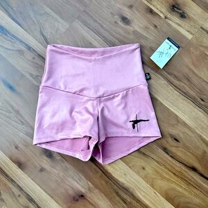 Champion Fit Shorts (Rafaela Montanaro) - Pearlescent Rose